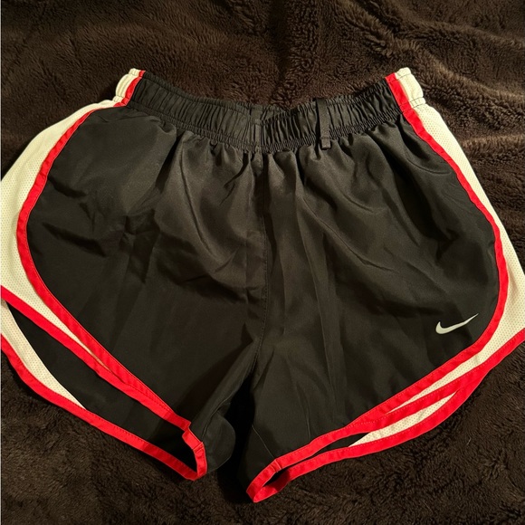 Black, Red, and White Nike shorts - Picture 5 of 5